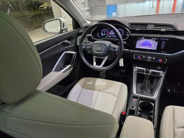 2023 Audi Q3 Premium 40 TFSI quattro Tiptronic