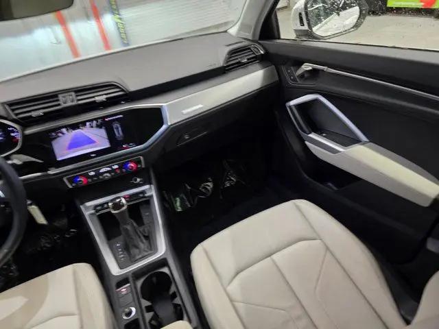 2023 Audi Q3 Premium 40 TFSI quattro Tiptronic