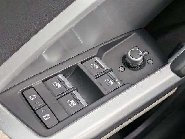 2023 Audi Q3 Premium 40 TFSI quattro Tiptronic