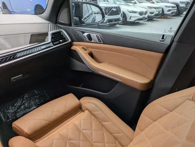 2024 BMW X5 M60i