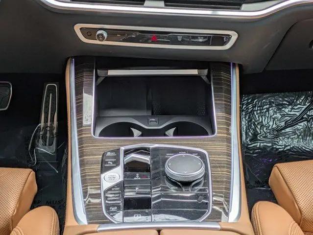 2024 BMW X5 M60i