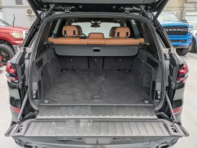 2024 BMW X5 M60i