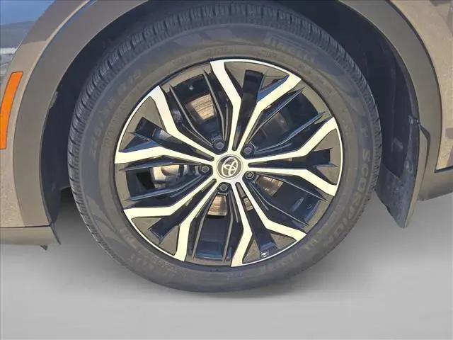 2023 Toyota Crown Limited