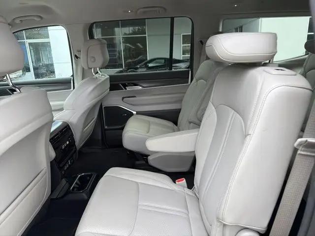 2024 Jeep Wagoneer Series III 4x4