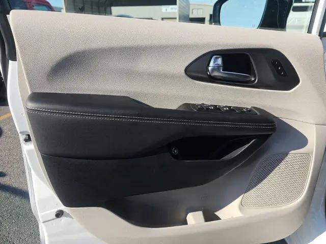 2024 Chrysler Pacifica Hybrid Road Tripper