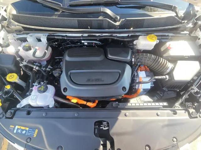 2024 Chrysler Pacifica Hybrid Road Tripper