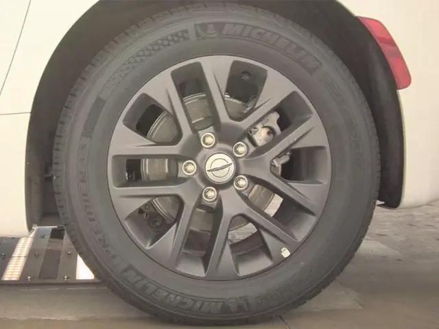 2024 Chrysler Pacifica Hybrid Road Tripper