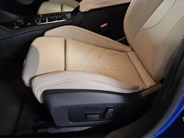 2025 BMW Coupe xDrive