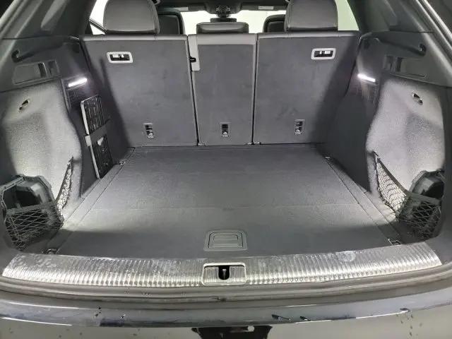 2023 Audi SQ5 Premium Plus TFSI quattro Tiptronic
