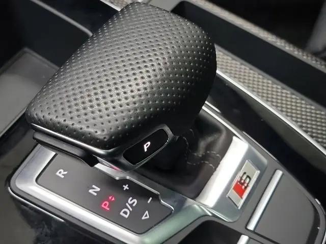 2023 Audi SQ5 Premium Plus TFSI quattro Tiptronic