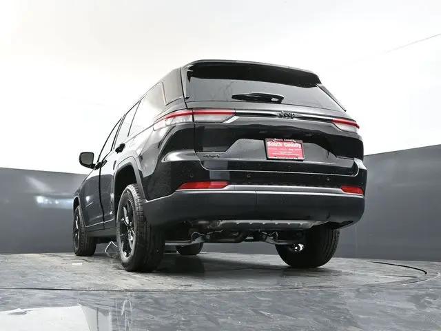 2026 Jeep Grand Cherokee Altitude 4x4