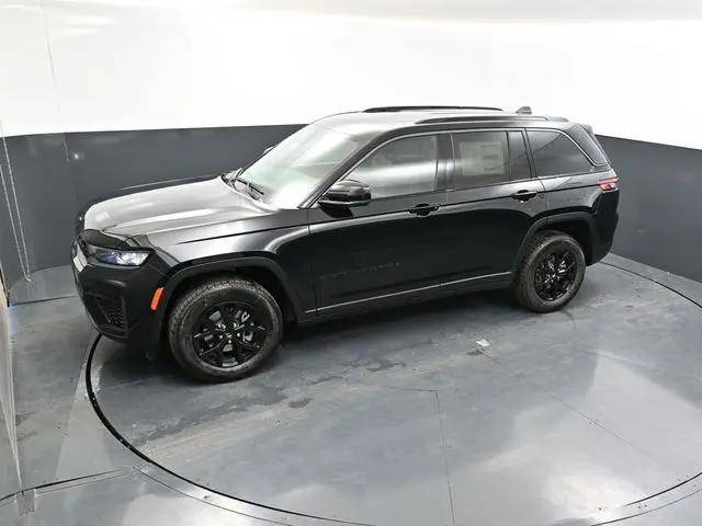 2026 Jeep Grand Cherokee Altitude 4x4