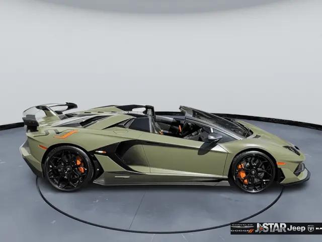2021 Lamborghini Aventador Roadster