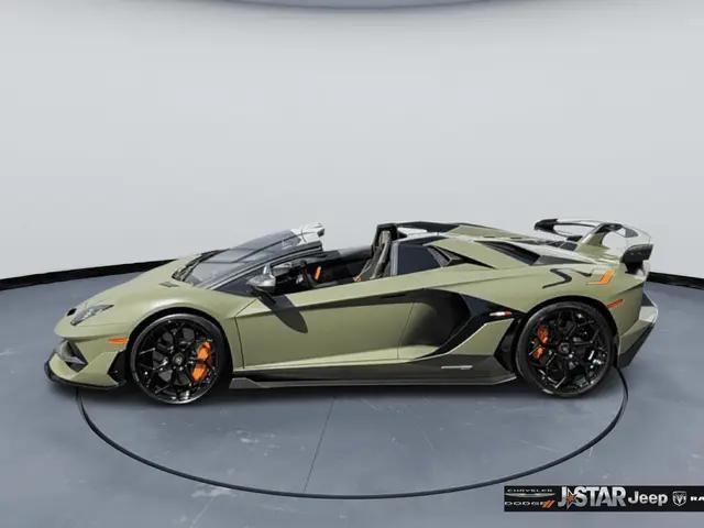 2021 Lamborghini Aventador Roadster