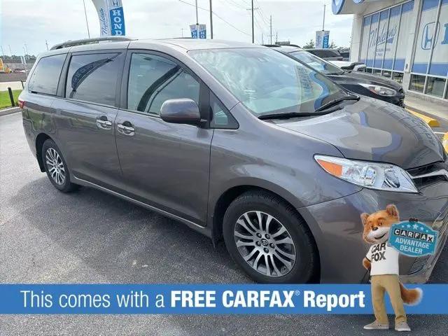 2019 Toyota Sienna XLE 8 Passenger