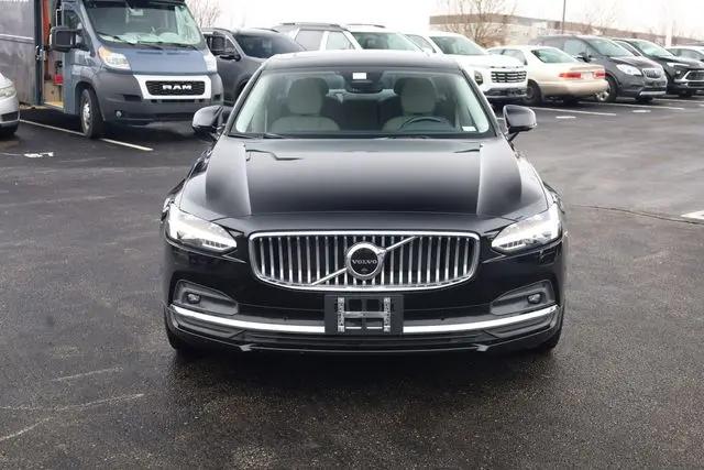 2023 Volvo S90 B6 Plus