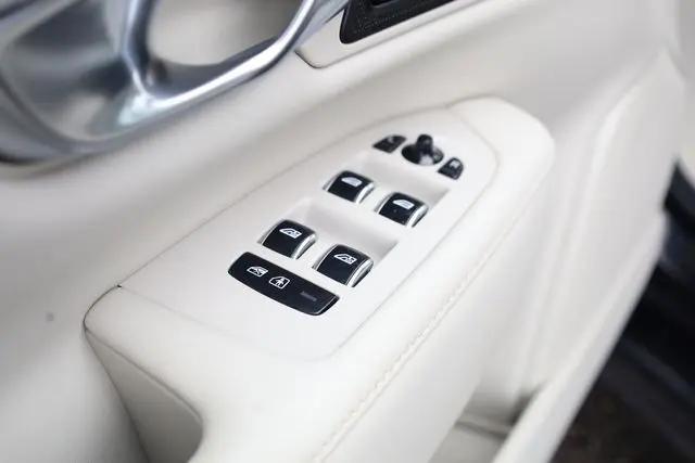 2023 Volvo S90 B6 Plus