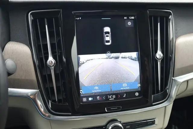 2023 Volvo S90 B6 Plus