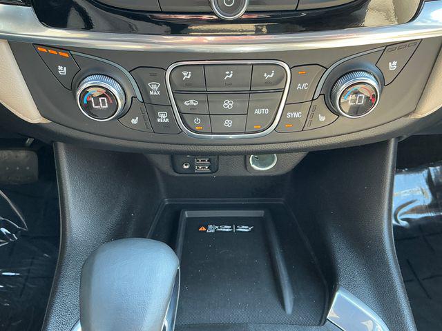 2023 Chevrolet Traverse AWD Premier