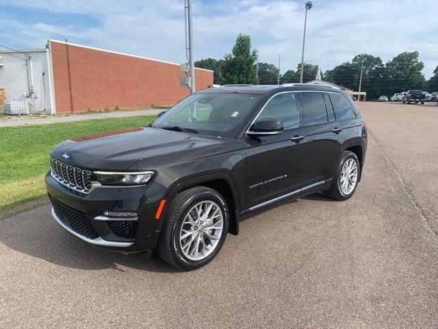 2023 Jeep Grand Cherokee Summit