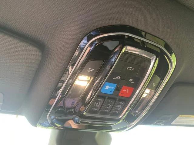 2023 Jeep Grand Cherokee Summit