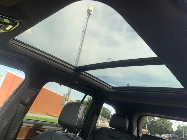2023 Jeep Grand Cherokee Summit