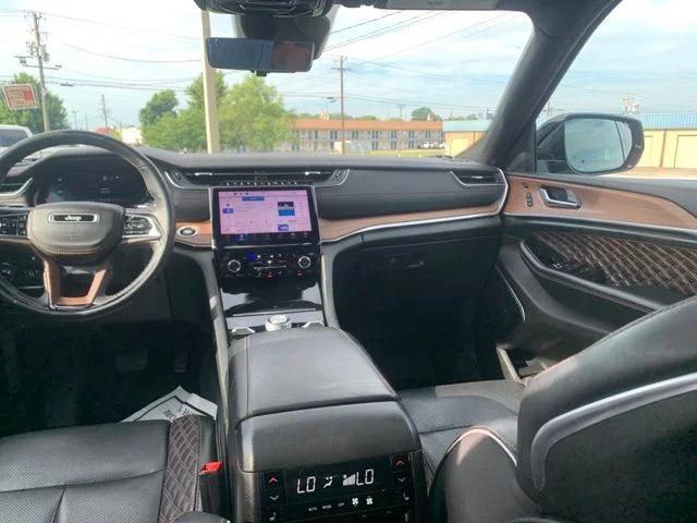 2023 Jeep Grand Cherokee Summit
