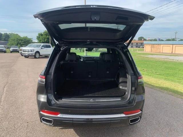 2023 Jeep Grand Cherokee Summit