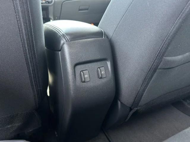 2024 Nissan Kicks SR Xtronic CVT