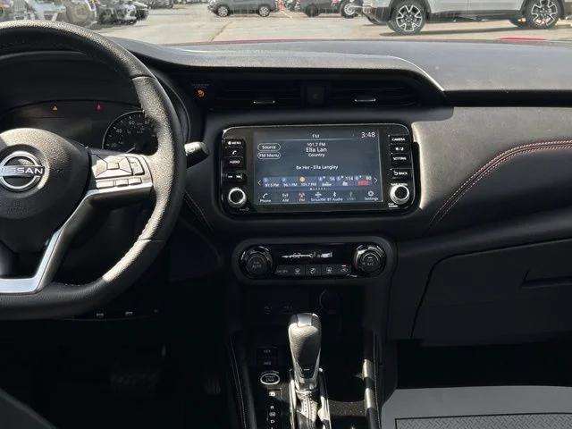 2024 Nissan Kicks SR Xtronic CVT
