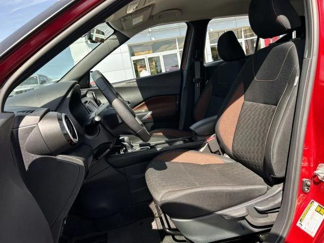 2024 Nissan Kicks SR Xtronic CVT