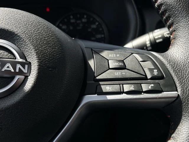 2024 Nissan Kicks SR Xtronic CVT