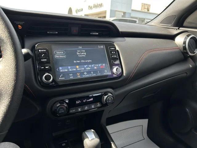 2024 Nissan Kicks SR Xtronic CVT