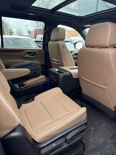 2023 Chevrolet Suburban 4WD Premier