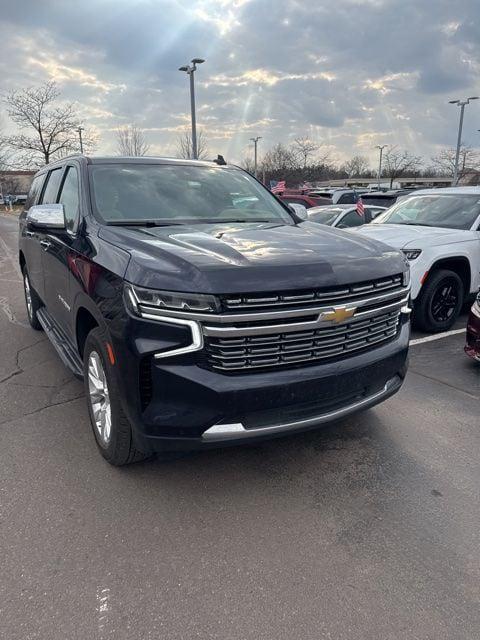 2023 Chevrolet Suburban 4WD Premier