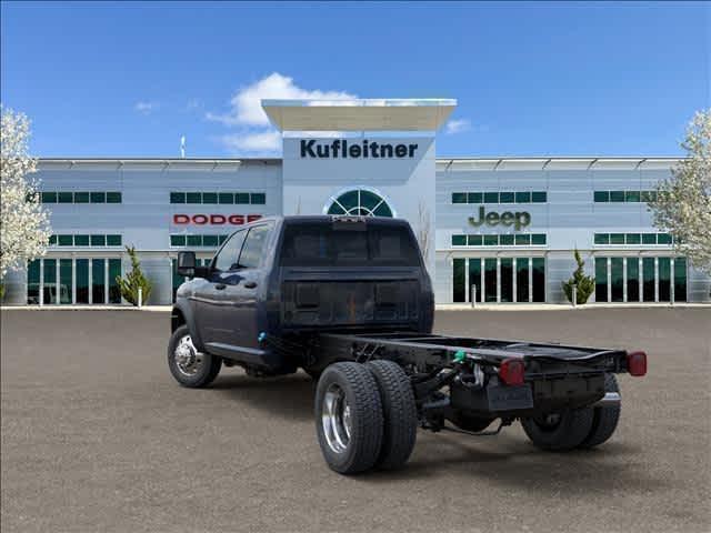 2026 RAM 5500 Chassis RAM 5500 TRADESMAN CHASSIS CREW CAB 4X4 84 CA