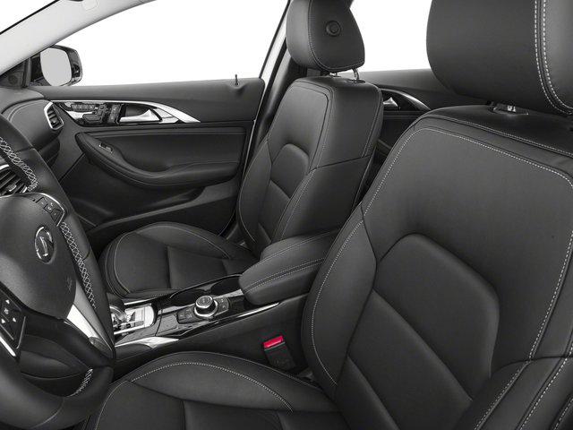 2018 INFINITI QX30 Premium