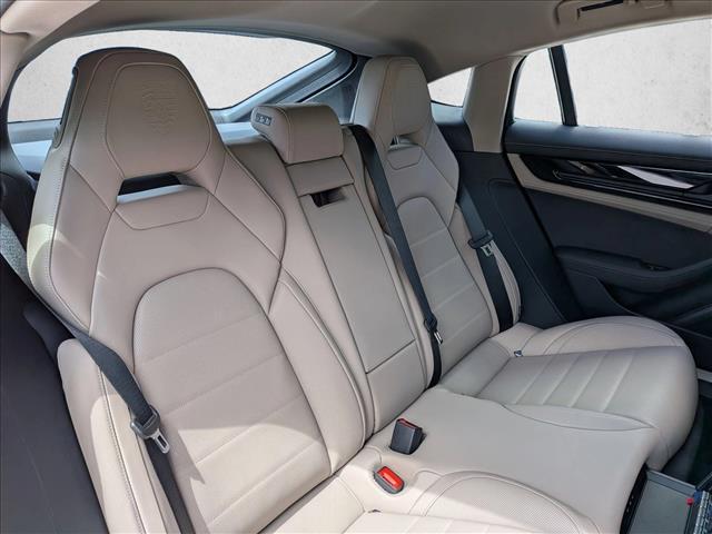 2026 Porsche Panamera RWD