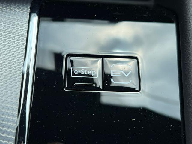 2026 Nissan Rogue Plug-In Hybrid Platinum