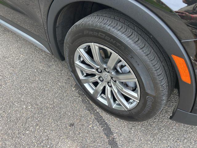 2023 Cadillac XT4 AWD Premium Luxury