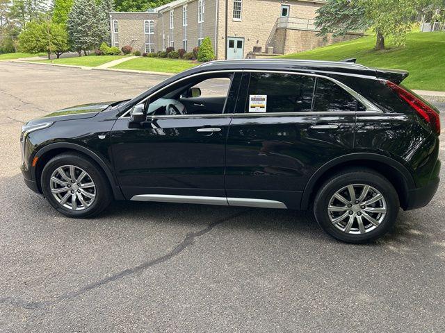 2023 Cadillac XT4 AWD Premium Luxury