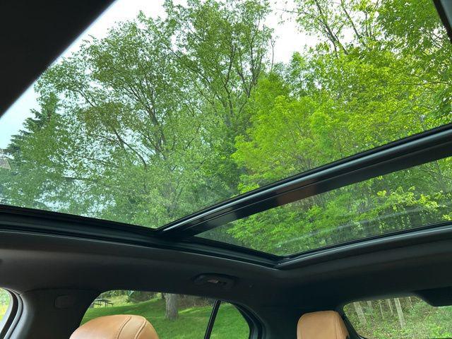 2023 Cadillac XT4 AWD Premium Luxury