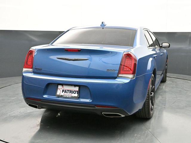 2023 Chrysler 300 Touring