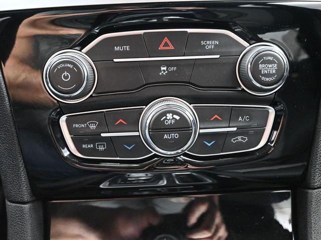 2023 Chrysler 300 Touring