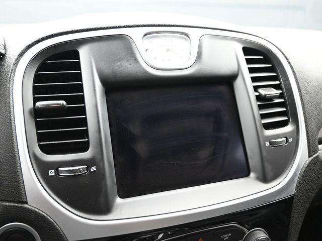 2023 Chrysler 300 Touring