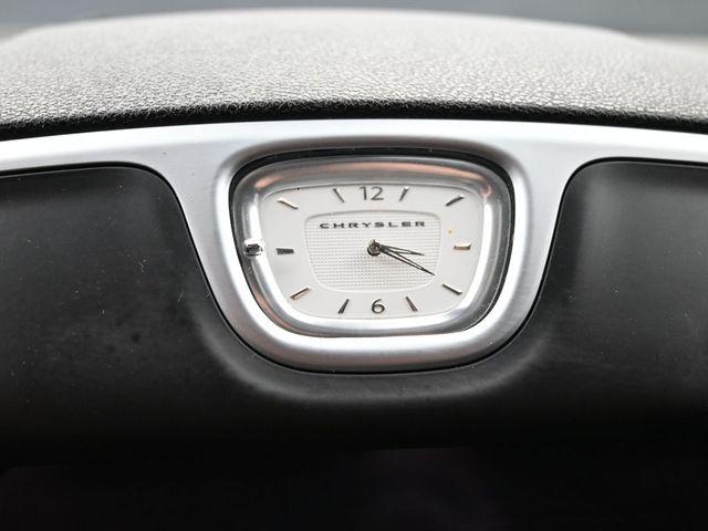 2023 Chrysler 300 Touring