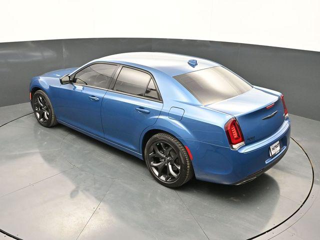 2023 Chrysler 300 Touring