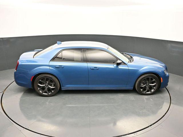 2023 Chrysler 300 Touring