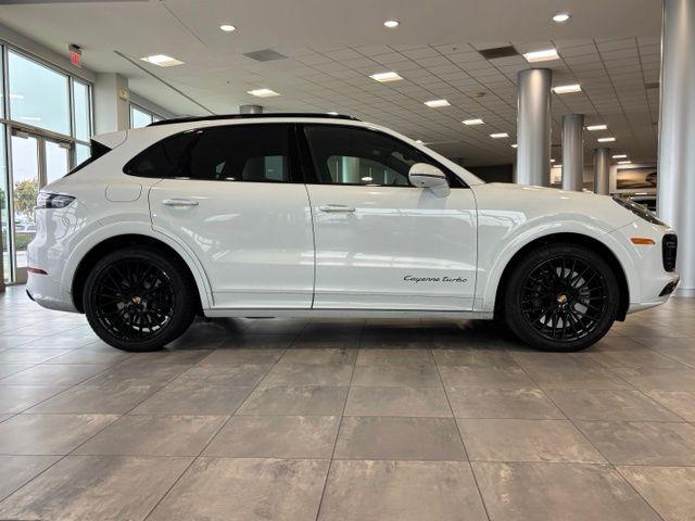 2023 Porsche Cayenne Turbo