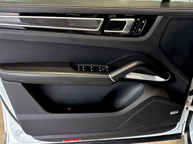 2023 Porsche Cayenne Turbo